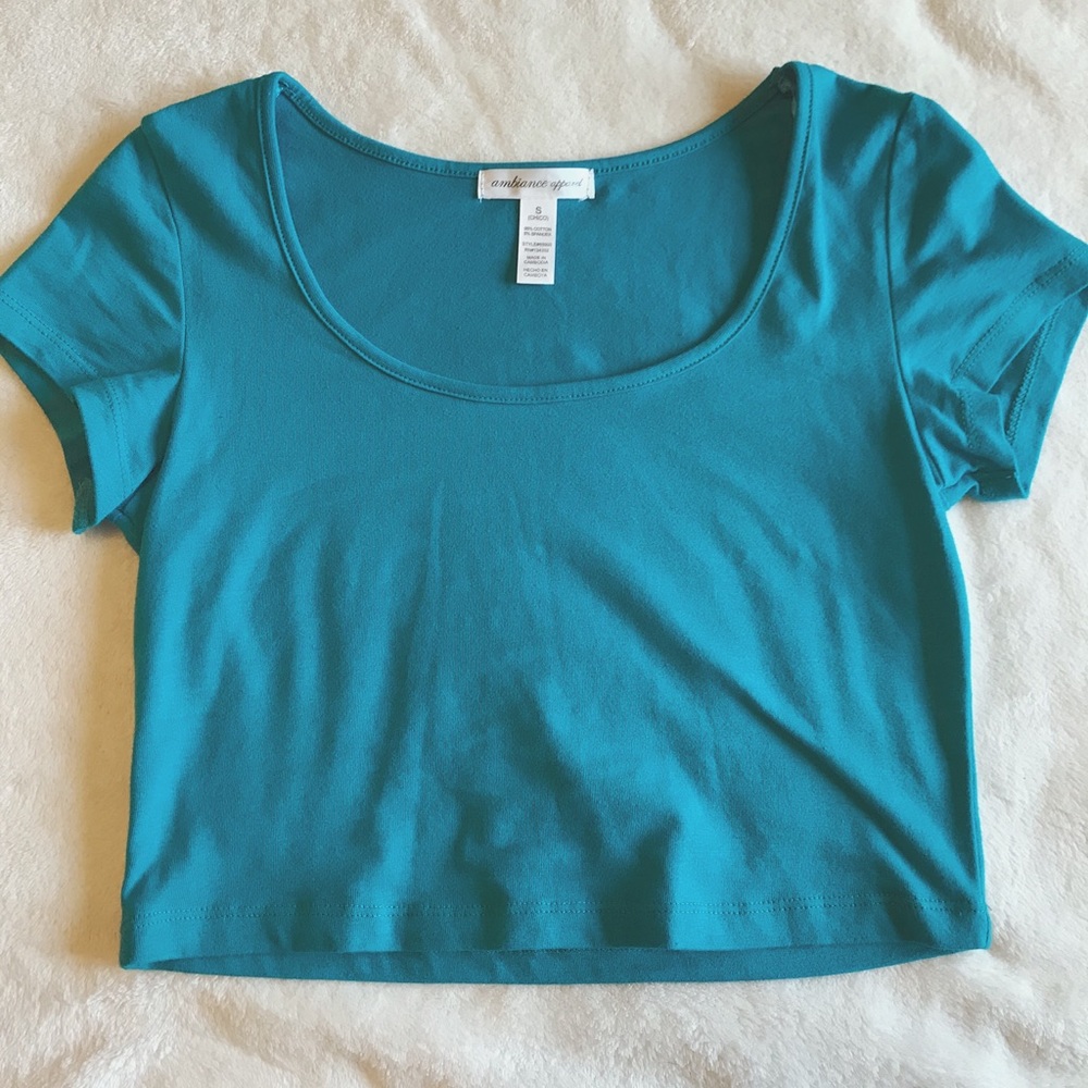 Blue crop top (size S)
